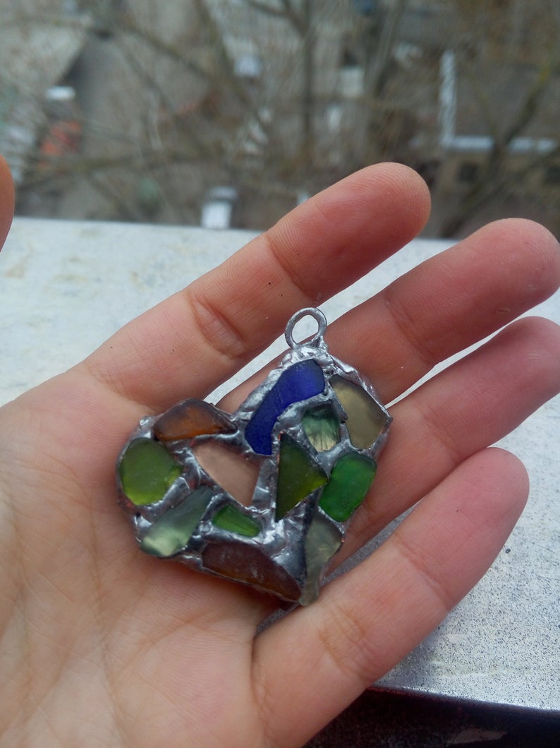 Heart keychain, two-sided sea stained glass inlaid mosaic, OOAK sea love souvenir, romantic pendant, bag charm - Image 7