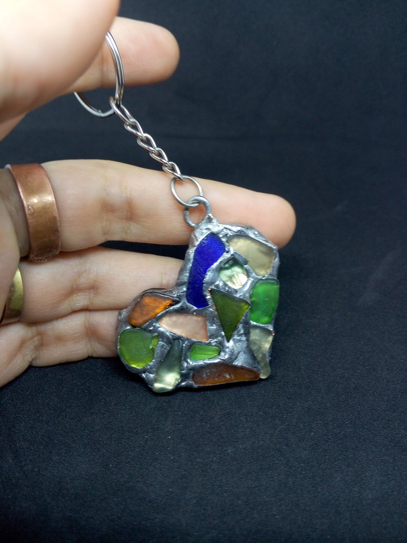 Heart keychain, two-sided sea stained glass inlaid mosaic, OOAK sea love souvenir, romantic pendant, bag charm - Image 2
