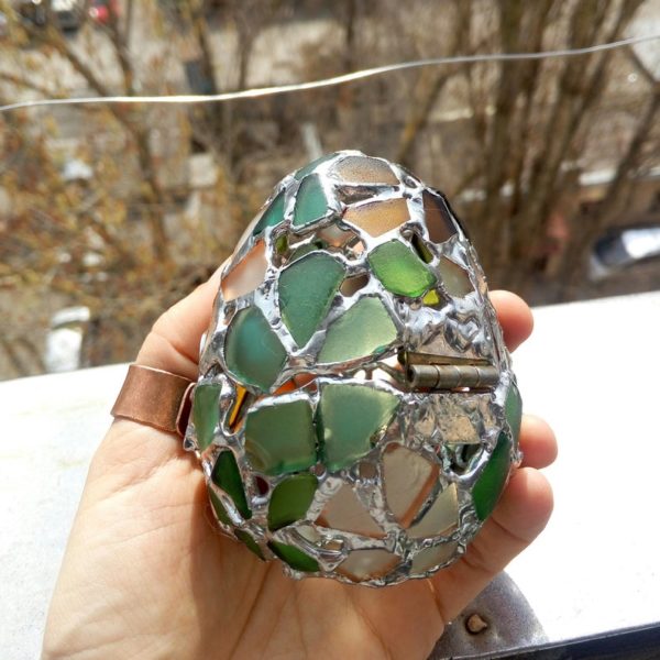 Easter egg jewelry box, flower sea stained glass OOAK ring box, dragon egg, collectable - Image 3