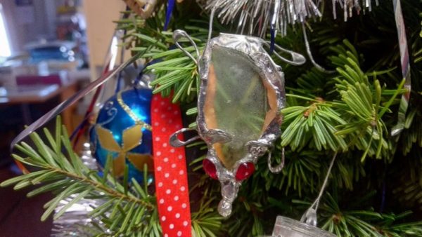 White metal rat Christmas tree ornament, sea stained glass, unique home decor - Image 2