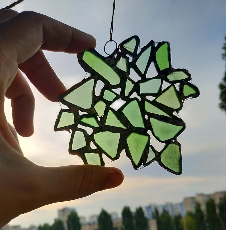 Sea glass maple leaf suncatcher, ornament, upcycled art window hanging, sea stained glass - Image 3