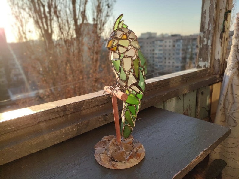 Parrot night light - sea stained glass table suncatcher, bird figurine, collectable statuette - Image 2