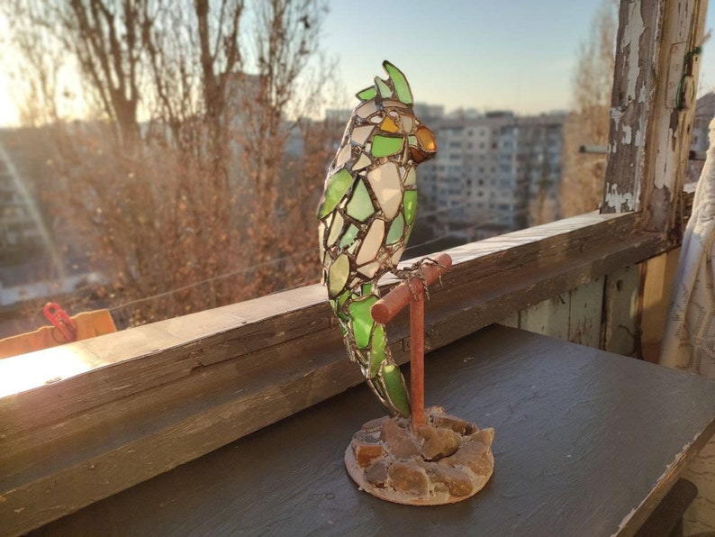 Parrot night light - sea stained glass table suncatcher, bird figurine, collectable statuette - Image 11