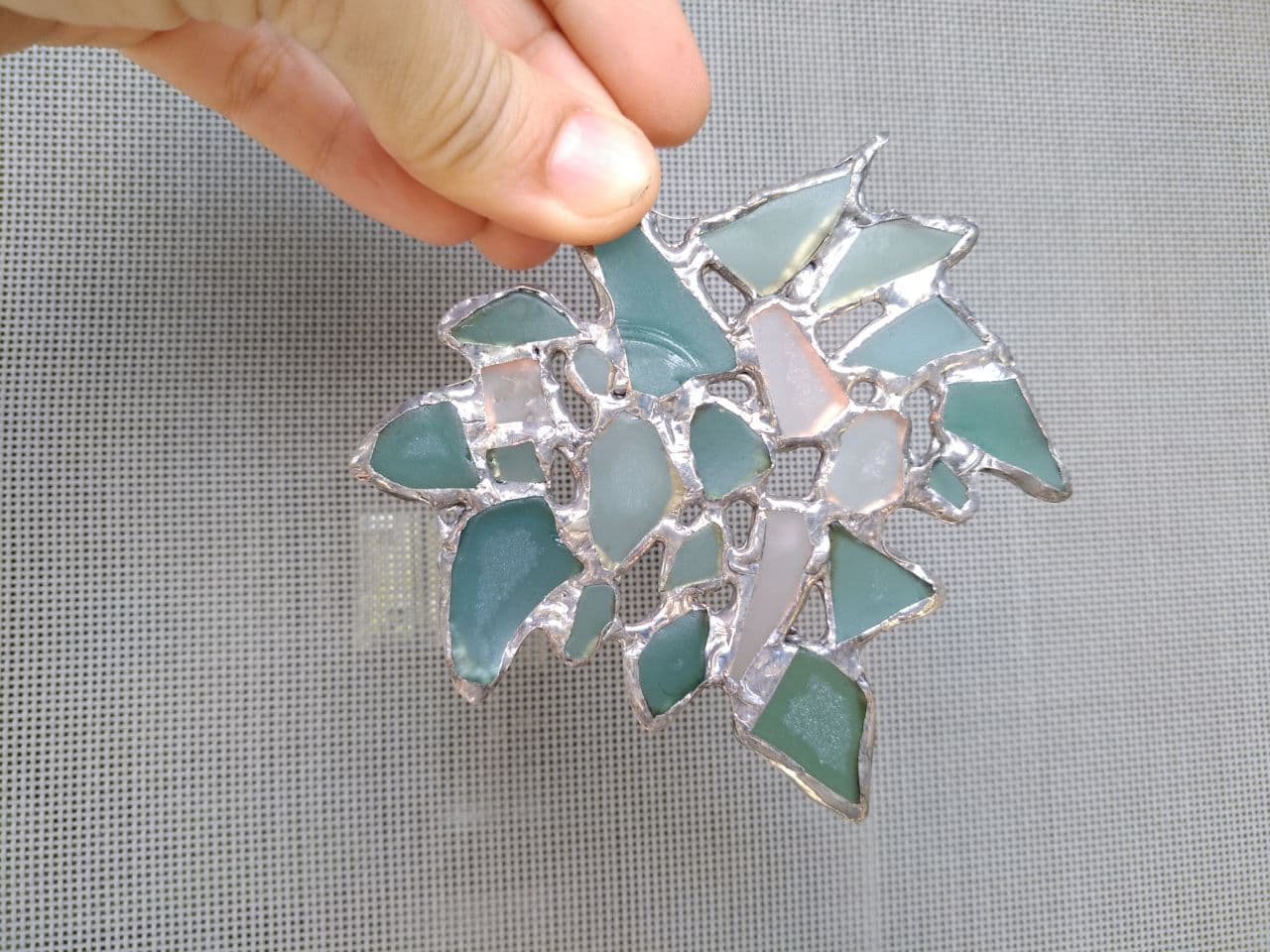 Sea glass maple leaf suncatcher, ornament, upcycled art window hanging, sea stained glass - Image 6
