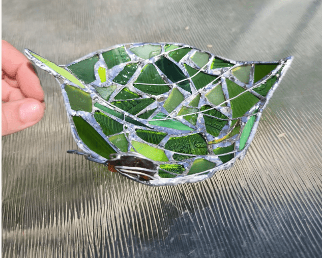 Stained glass green leaf + snail ring dish, bottle glass recycled art, cute trinket dish - Image 9