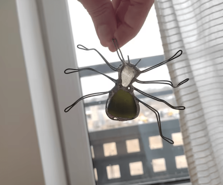 Sea glass spider on a spiderweb table suncatcher, teal-brownish glass scary home decor - Image 8