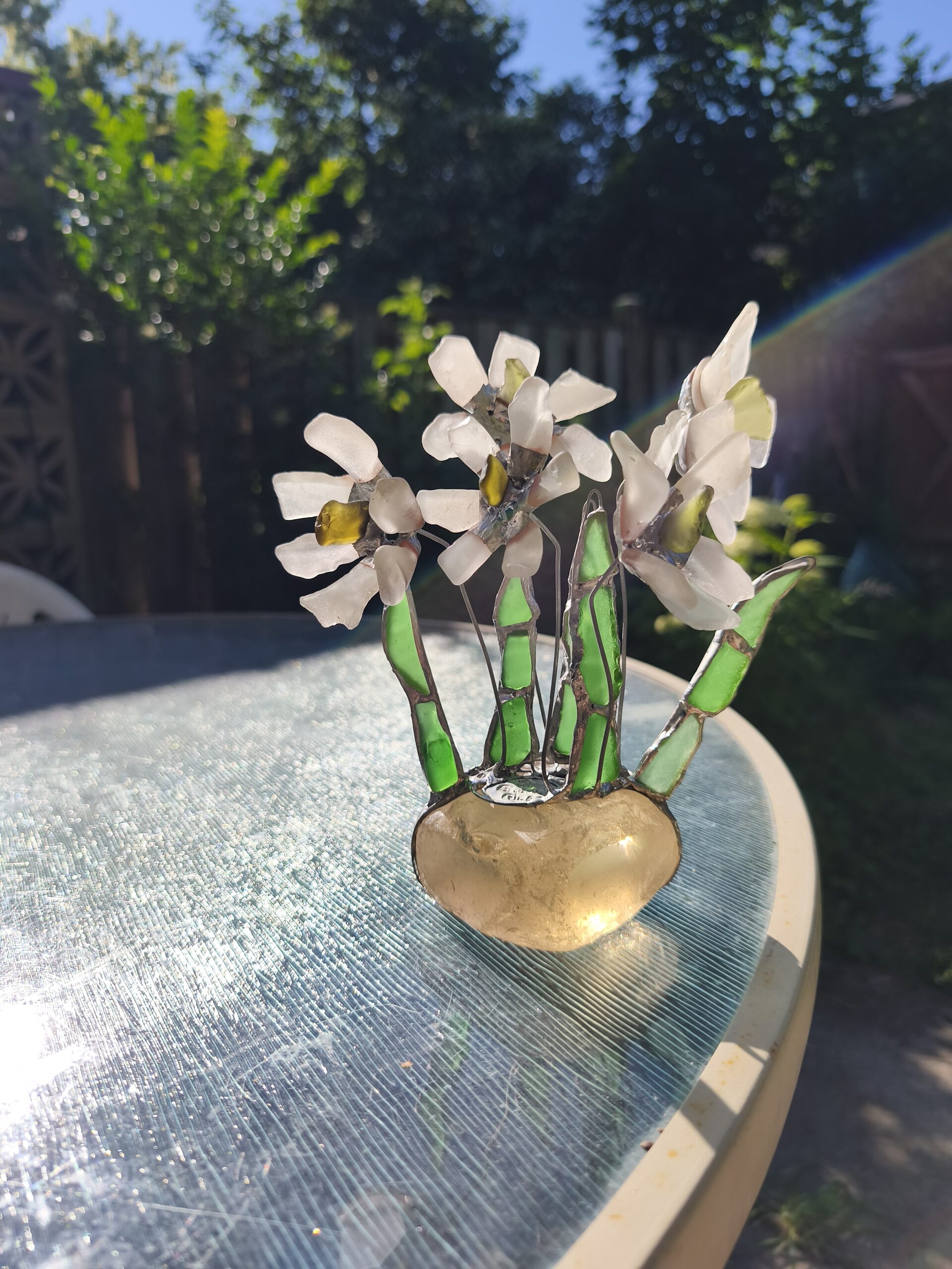 Sea glass daffodils, stained glass artificial flower composition, table suncatcher, upcycled art decor - Image 5