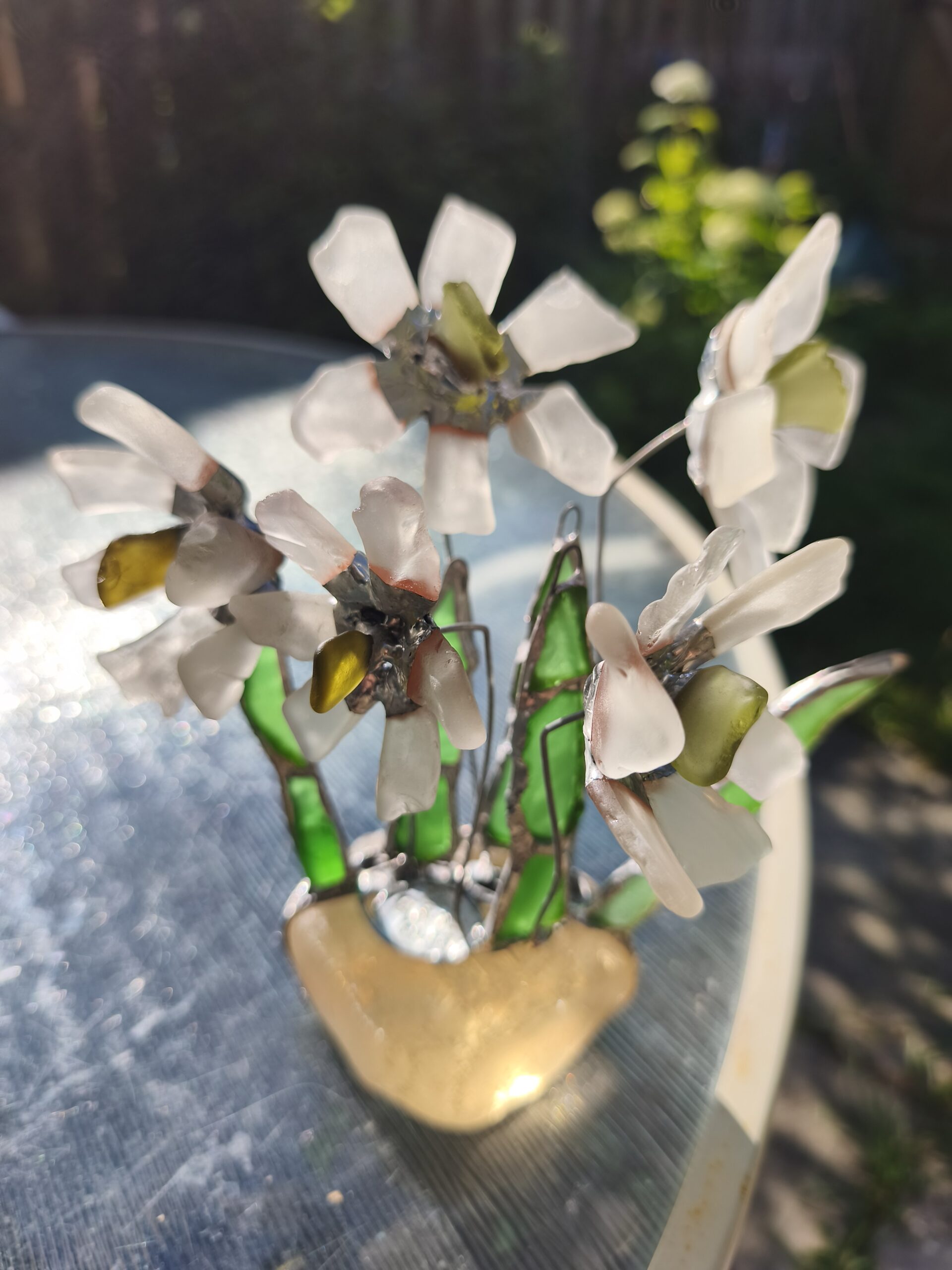 Sea glass daffodils, stained glass artificial flower composition, table suncatcher, upcycled art decor - Image 2