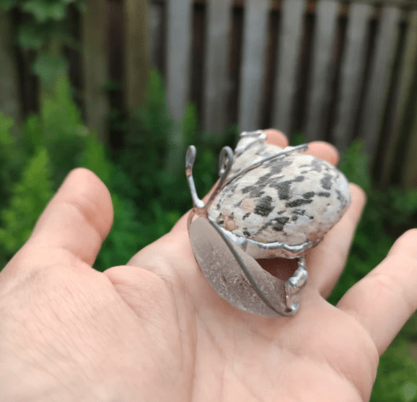 Sea shell and glass snail figurine, unique snail lover gift - Image 8