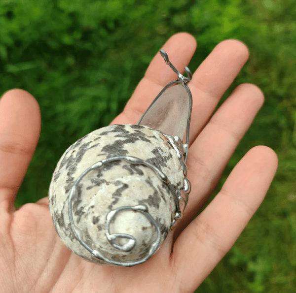 Sea shell and glass snail figurine, unique snail lover gift - Image 4