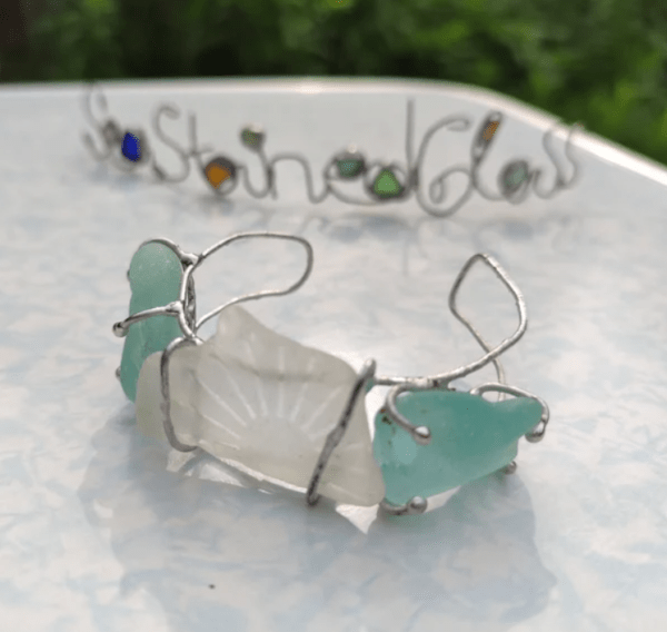 Blue-white sea glass cuff bracelet, unique bijoux art jewelry, adjustable - Image 10