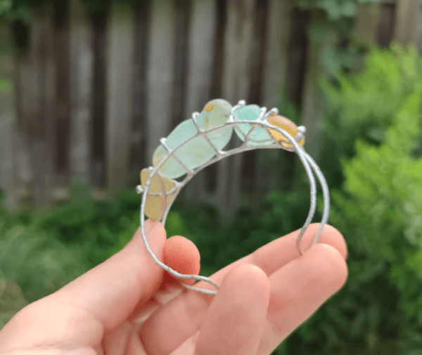 Blue-yellow sea glass cuff bracelet, unique bijoux art jewelry, adjustable - Image 4