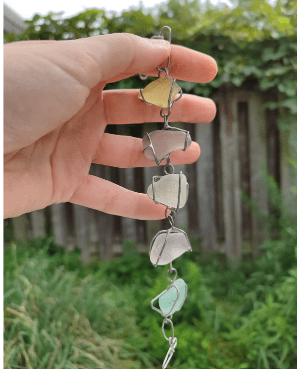 Unique sea glass bracelet, zinc-coated steel, brutalist boho beach upcycled jewelry - Image 2