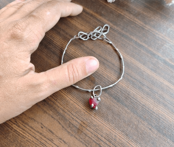 Delicate red sea glass bracelet, unique bijoux art jewelry - Image 4