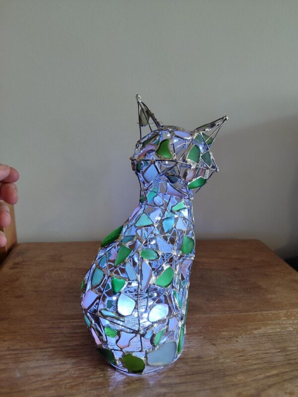 Abstract cat figurine sea glass art, openwork kitty statue night light, unique polygonal cat lamp - Image 6