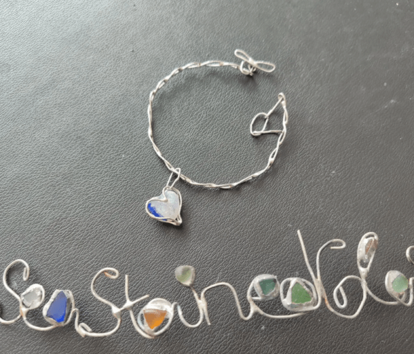 Blue-white sea glass heart bracelet or necklace, unique bijoux art jewelry pendant - Image 4