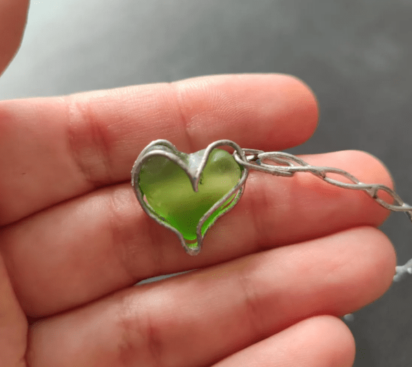 Green sea glass heart bracelet or necklace, unique bijoux art jewelry pendant - Image 4