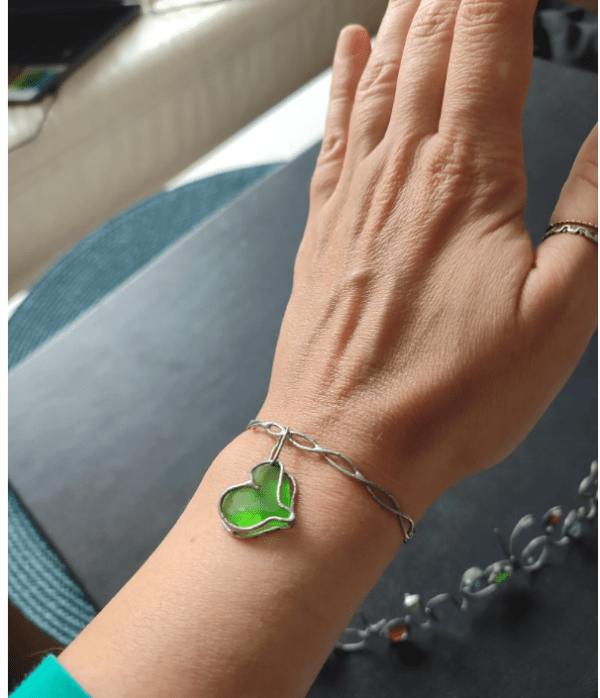 Green sea glass heart bracelet or necklace, unique bijoux art jewelry pendant - Image 2