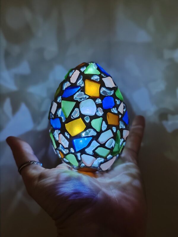 Sea stained glass easter egg night light, unique beach glass figurine, table suncatcher - Image 5