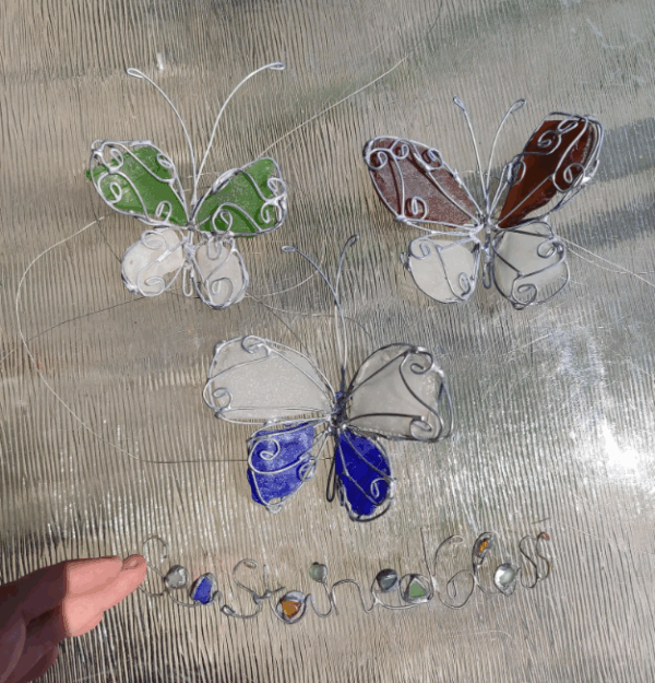 Random street art butterfly figurine, unique decoration for loft lamp shades, garden decor - Image 6