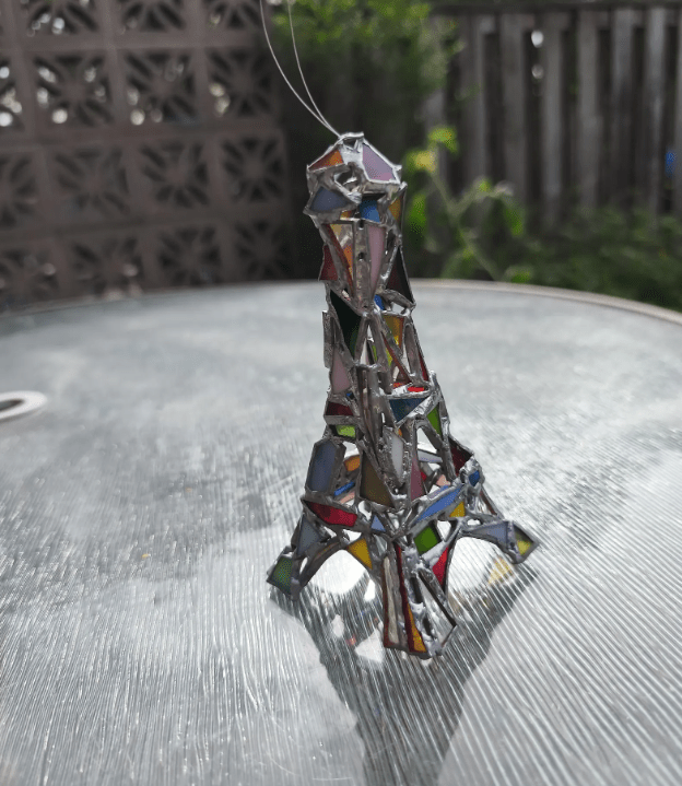 Stained glass Eiffel Tower, 3D suncatcher, Christmas tree ornament - Image 10