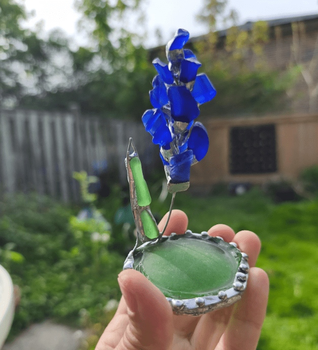 Sea glass miniature hyacinth flower, stained glass flower composition ring dish, botanical art decor - Image 7